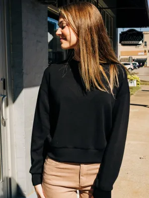 AirEssentials Very Black Crew Sweatshirt