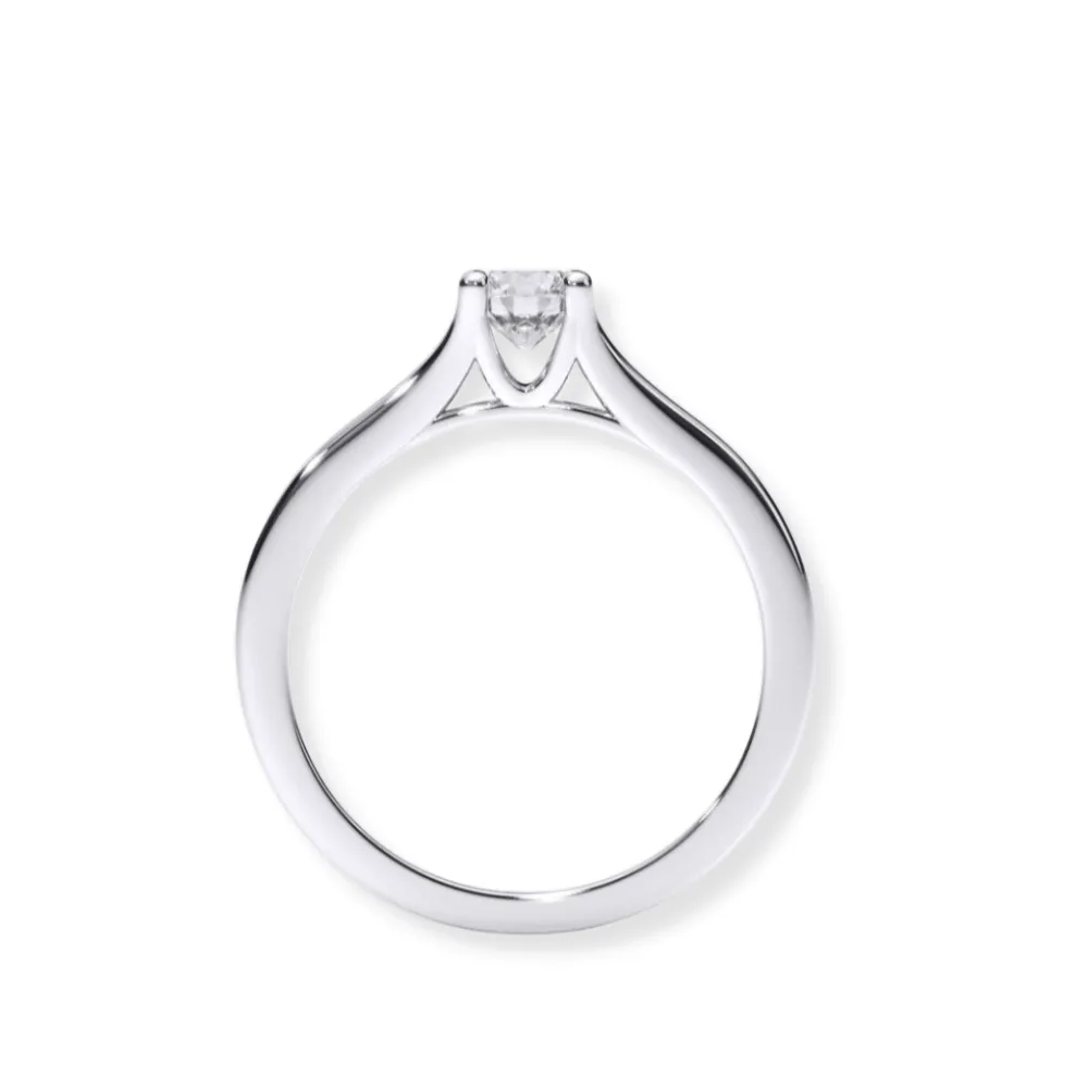 Classic Solitaire Diamond Engagement Ring with Elegant Tapered Band