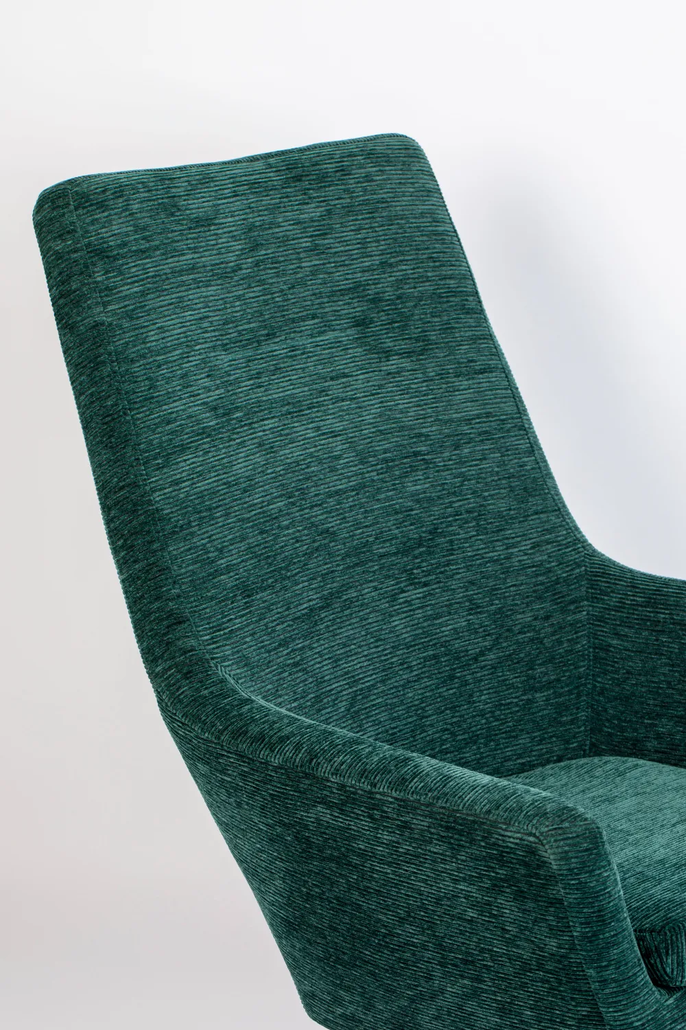 Classic Upholstered Lounge Chair | DF Bruno