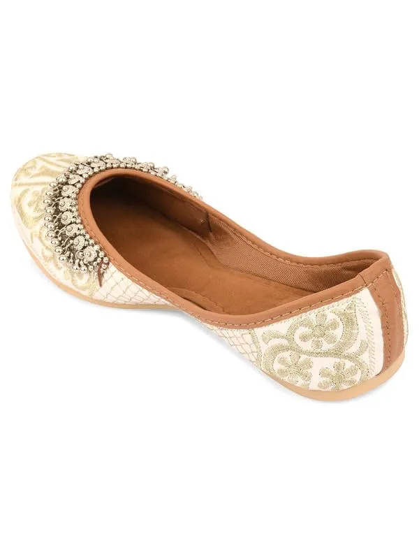 DESI COLOUR Flat Footwear/Mojari/Punjabi Jutti/Bellies for Women - Embroidered Gungroo (Off White, 8)