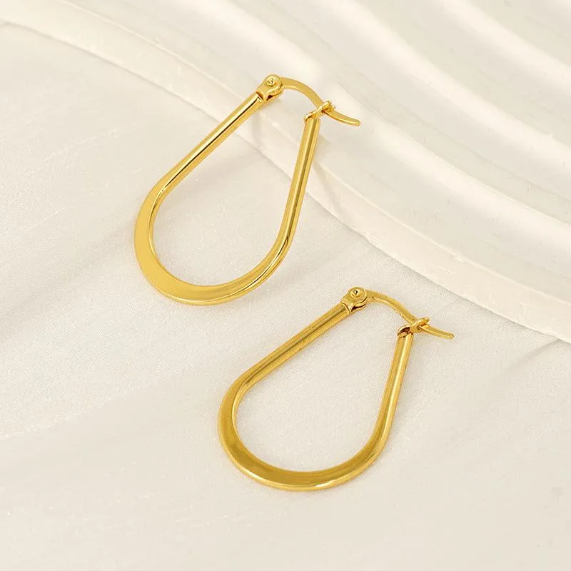 Geometric Teardrop Gold Hoop Earrings – Sleek Modern Design