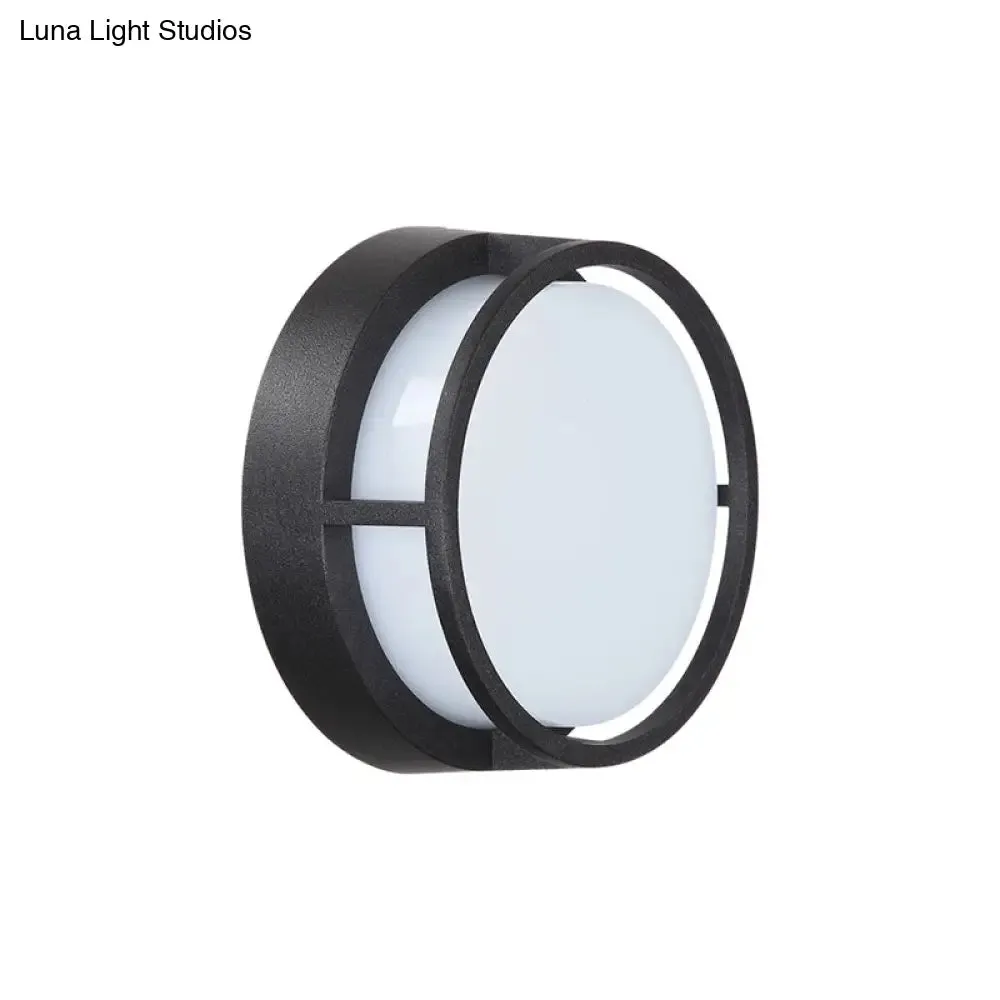 Modern LED Outdoor Wall Sconce in Black Plastic - Stylish & Durable Lighting