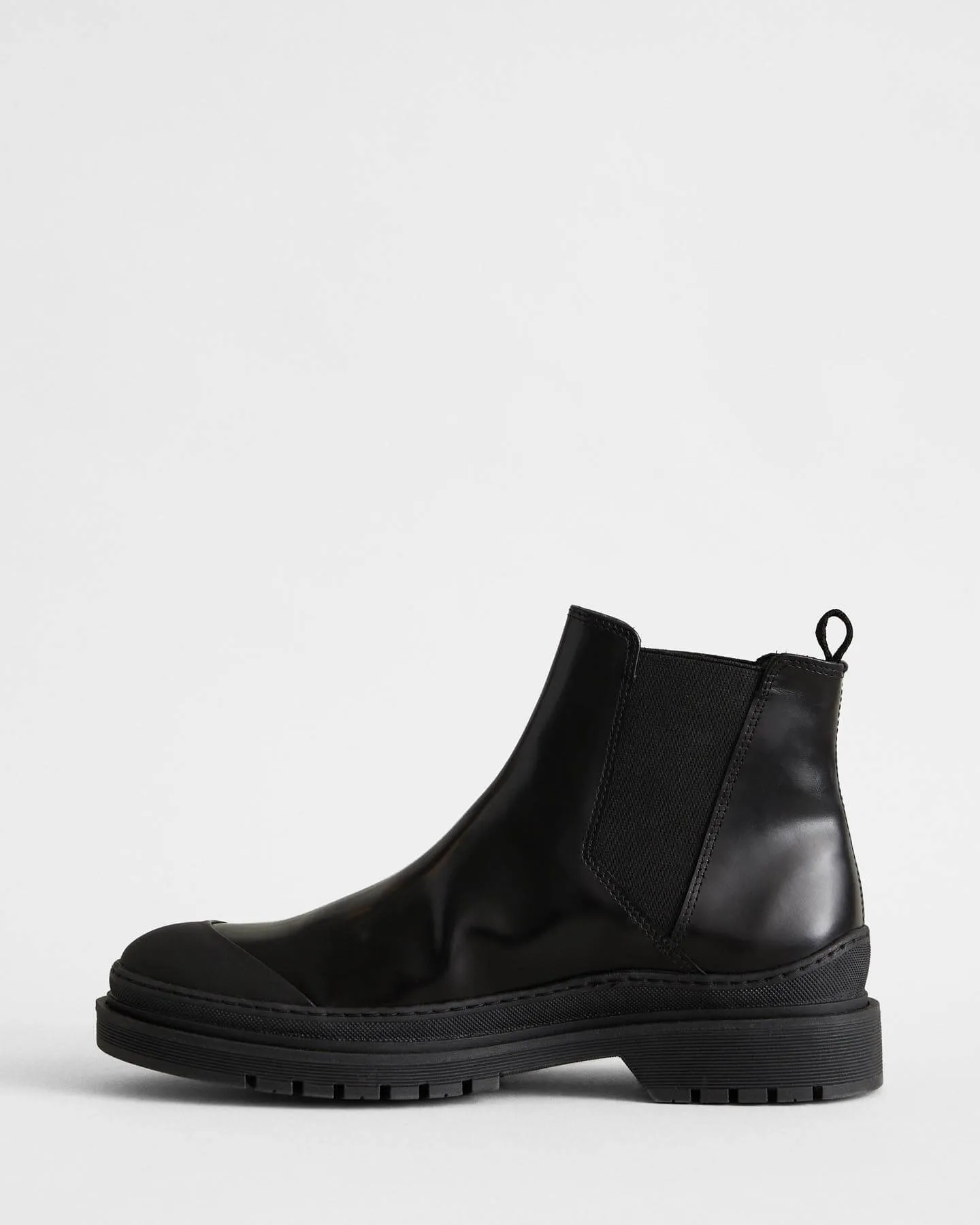 Wellington Leather Chelsea Boot